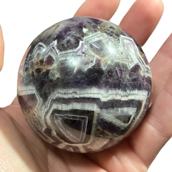 Amethyst sphere - Picture 4 of 9
